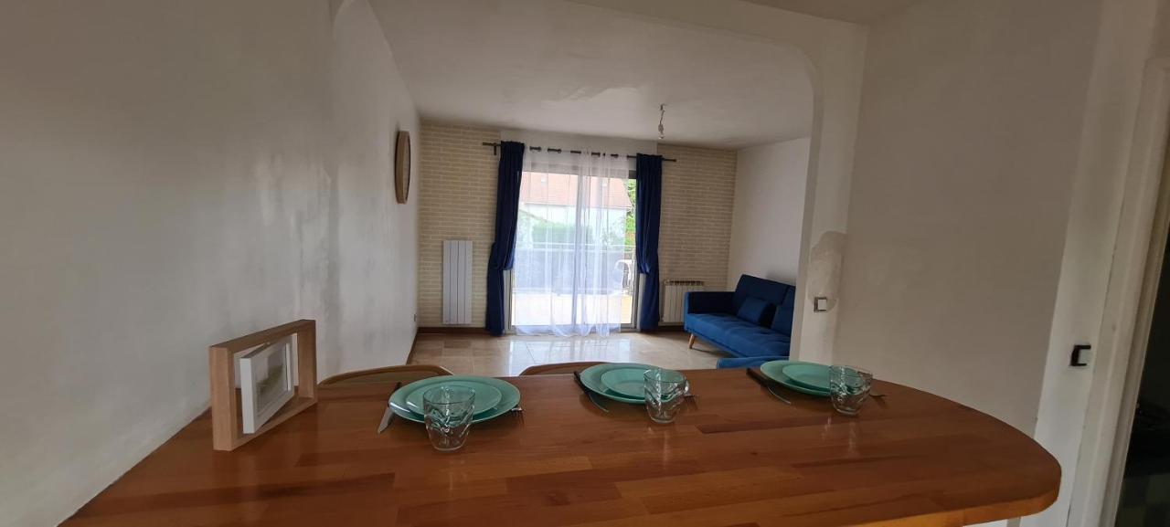 Le Nonneville Aulnay-sous-Bois Bagian luar foto